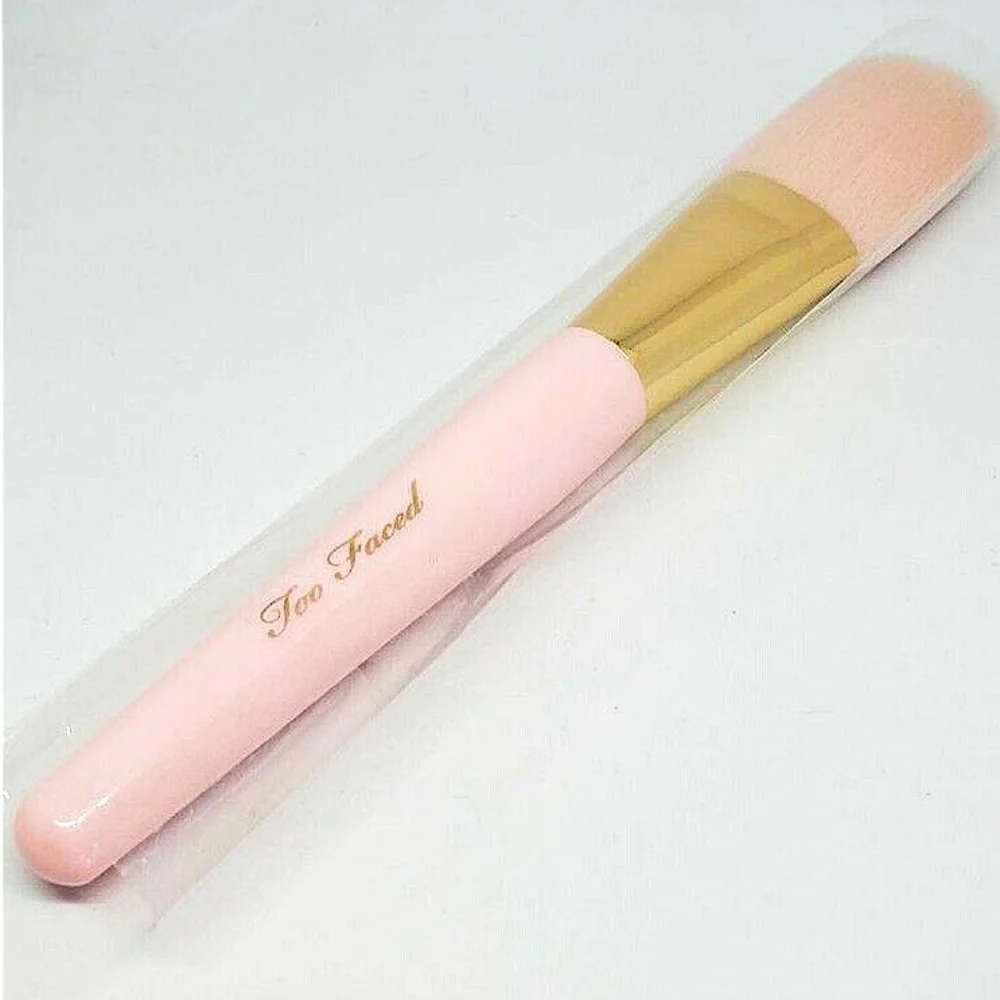 ‼️LAST ONE‼️🆕🌿🩷TOO FACED: Pink Powder Brush